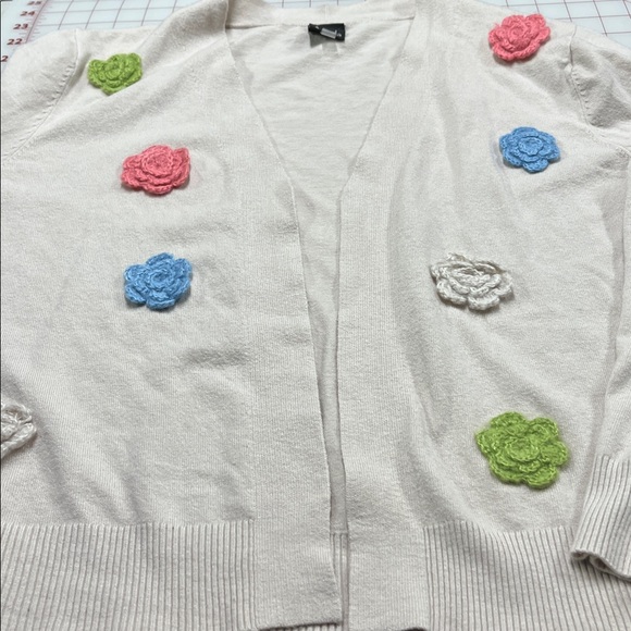 AAEDA Cottage Multi Color Crochet Flower Applique Open Front Lt Beige Cardigan L - Picture 8 of 16